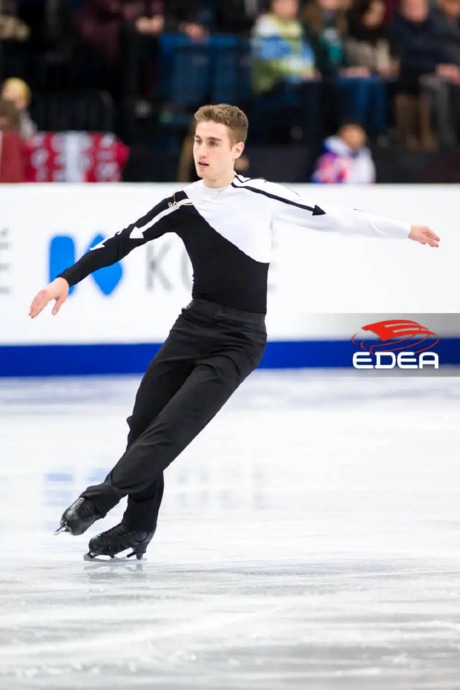 Ice Gallery Skates U.S.